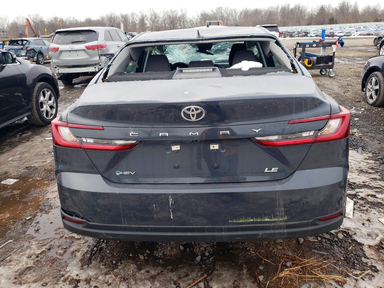 2025 Toyota Camry Xse - Image 6