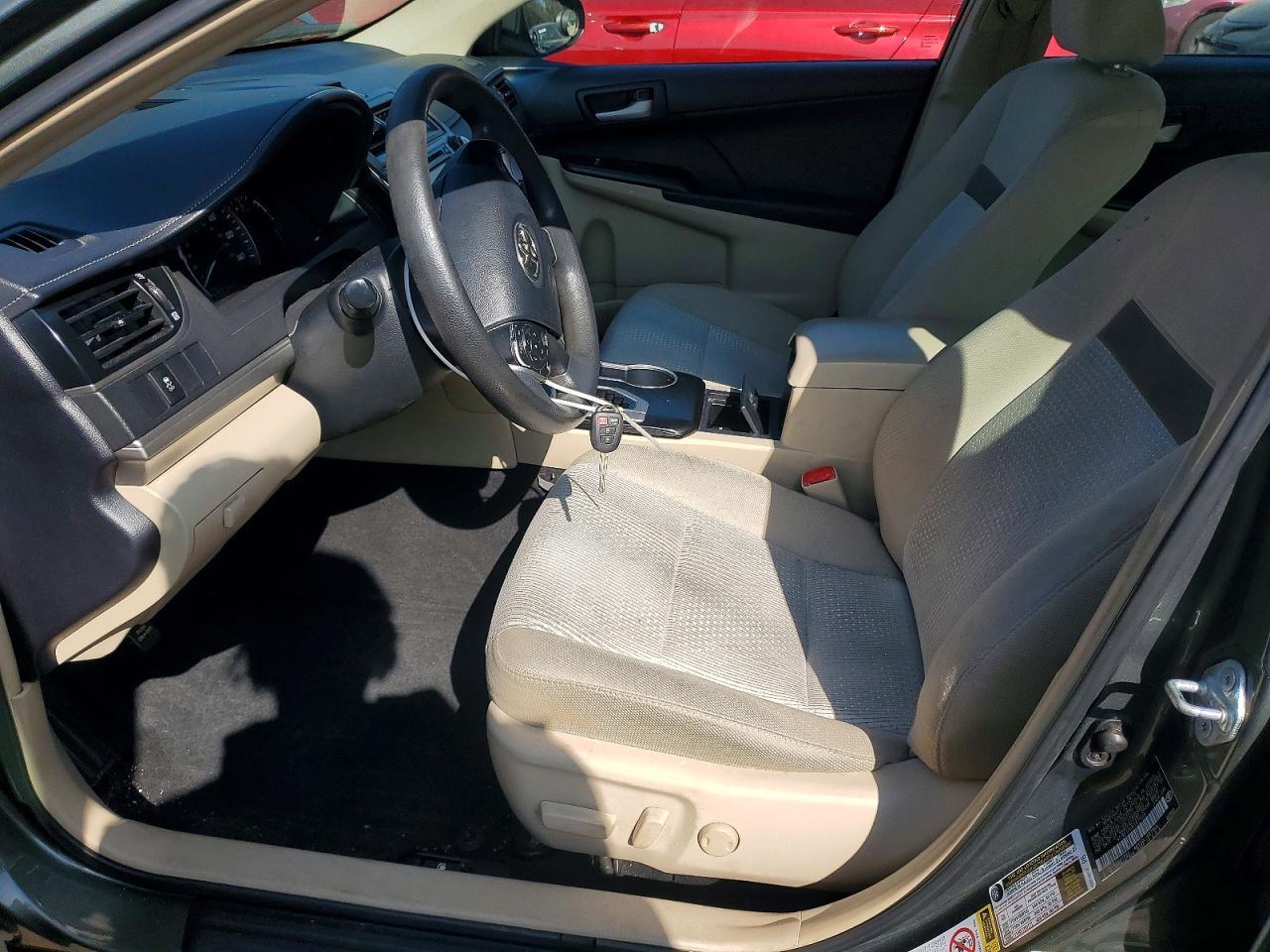 2012 Toyota Camry Base - Фото 7