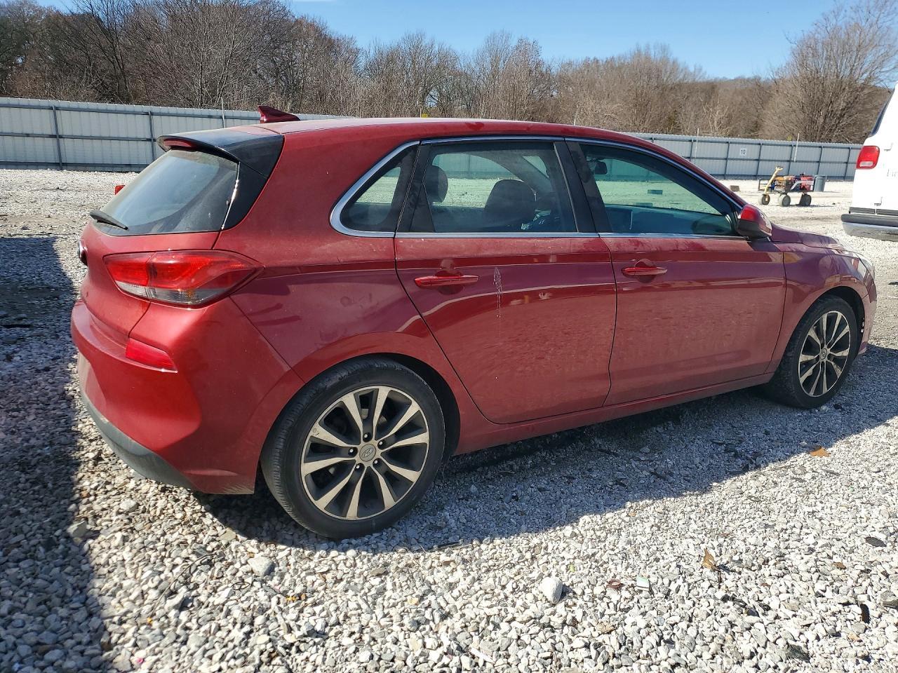 2018 Hyundai Elantra Gt Base - Фото 3