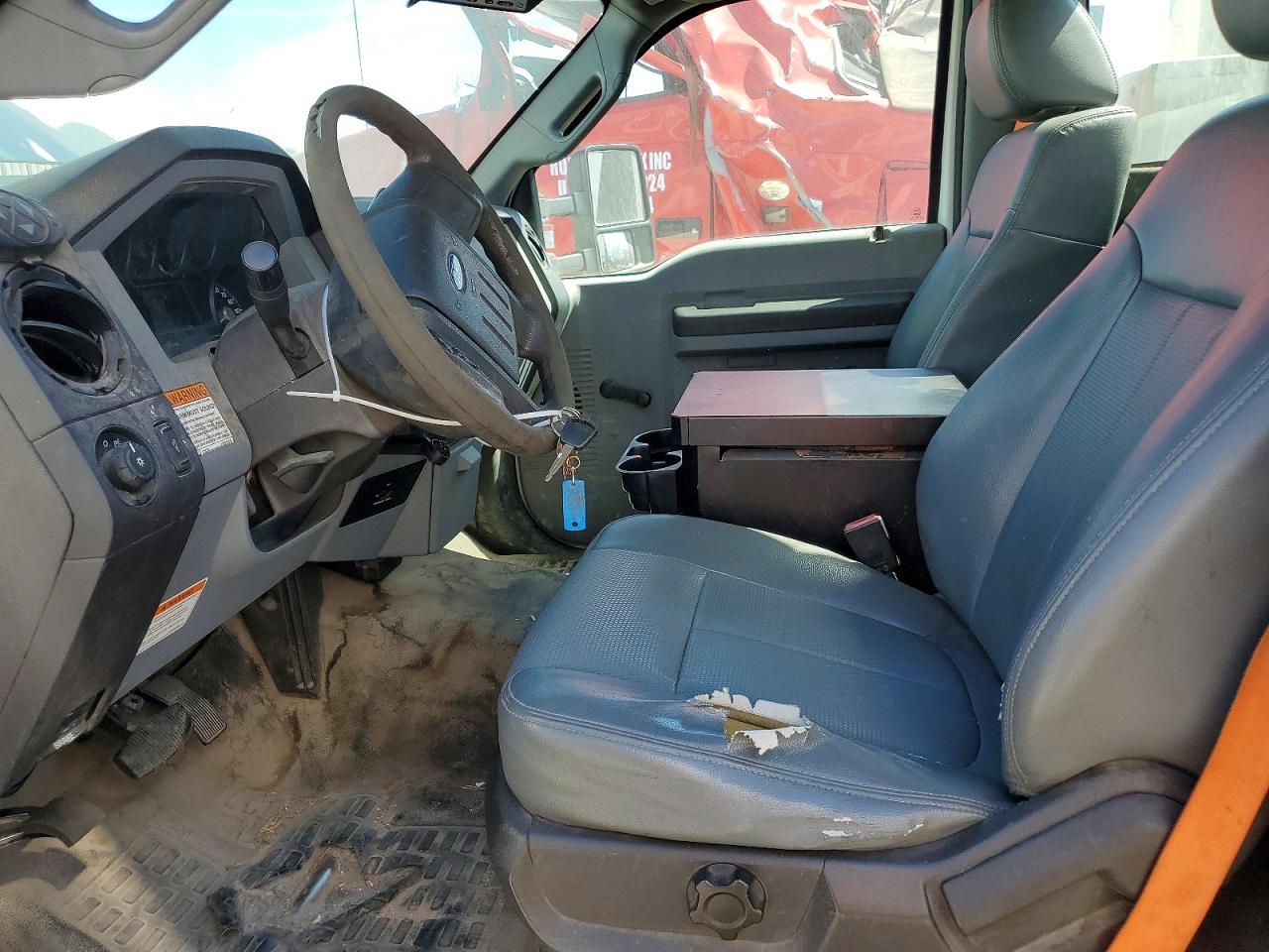 2015 Ford F450 Super Duty Bucket Truck - Фото 7