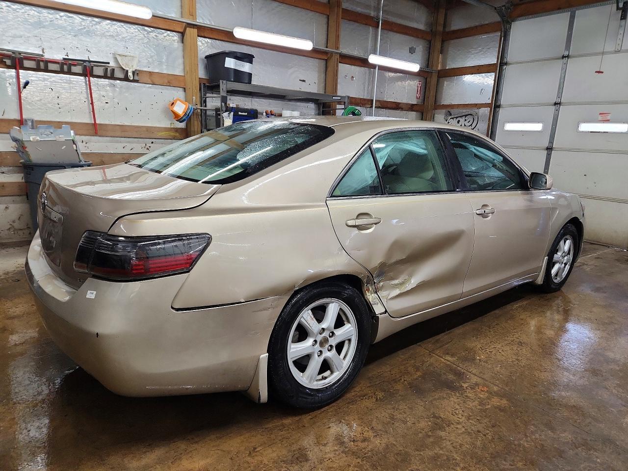 2007 Toyota Camry Le - Фото 3
