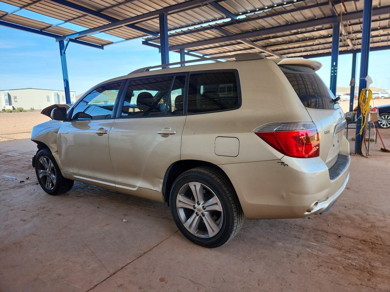 2008 Toyota Highlander Sport - Image 2