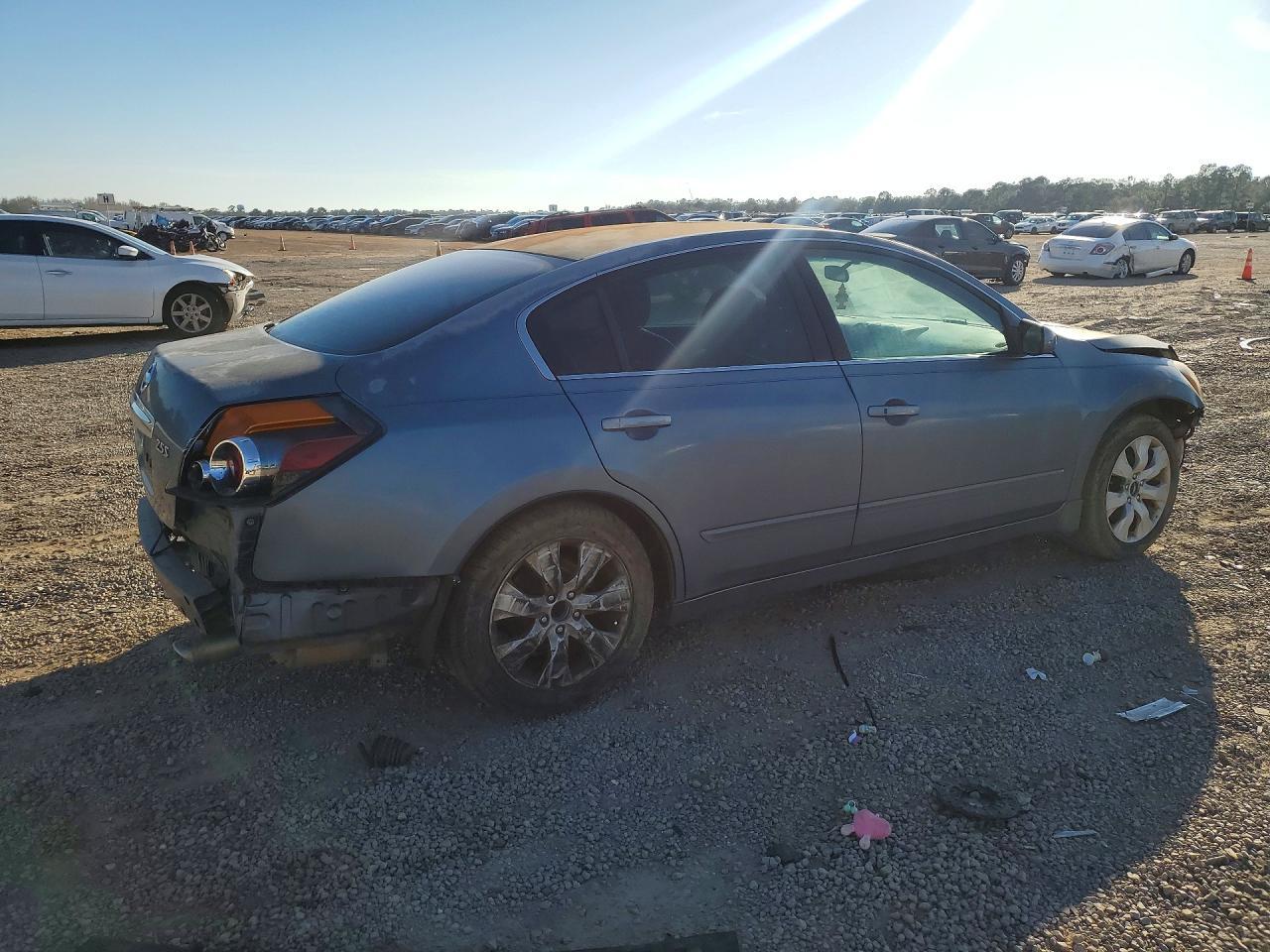 2010 Nissan Altima Base - Фото 3