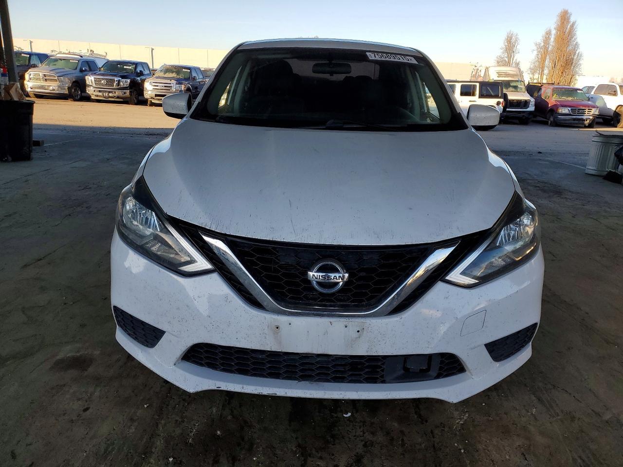 2018 Nissan Sentra S - Image 5