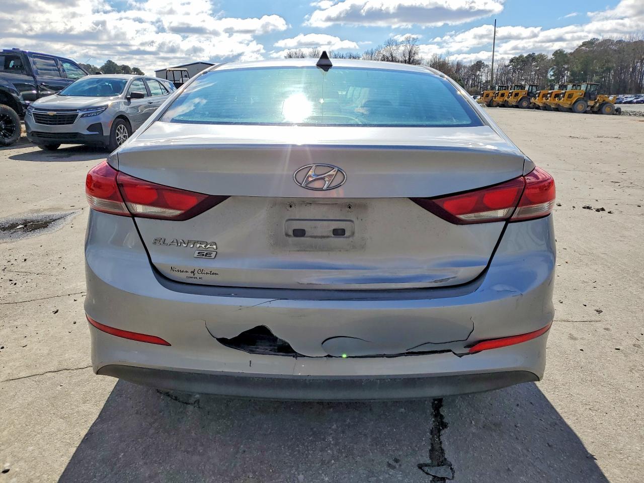 2017 Hyundai Elantra Se - Фото 6