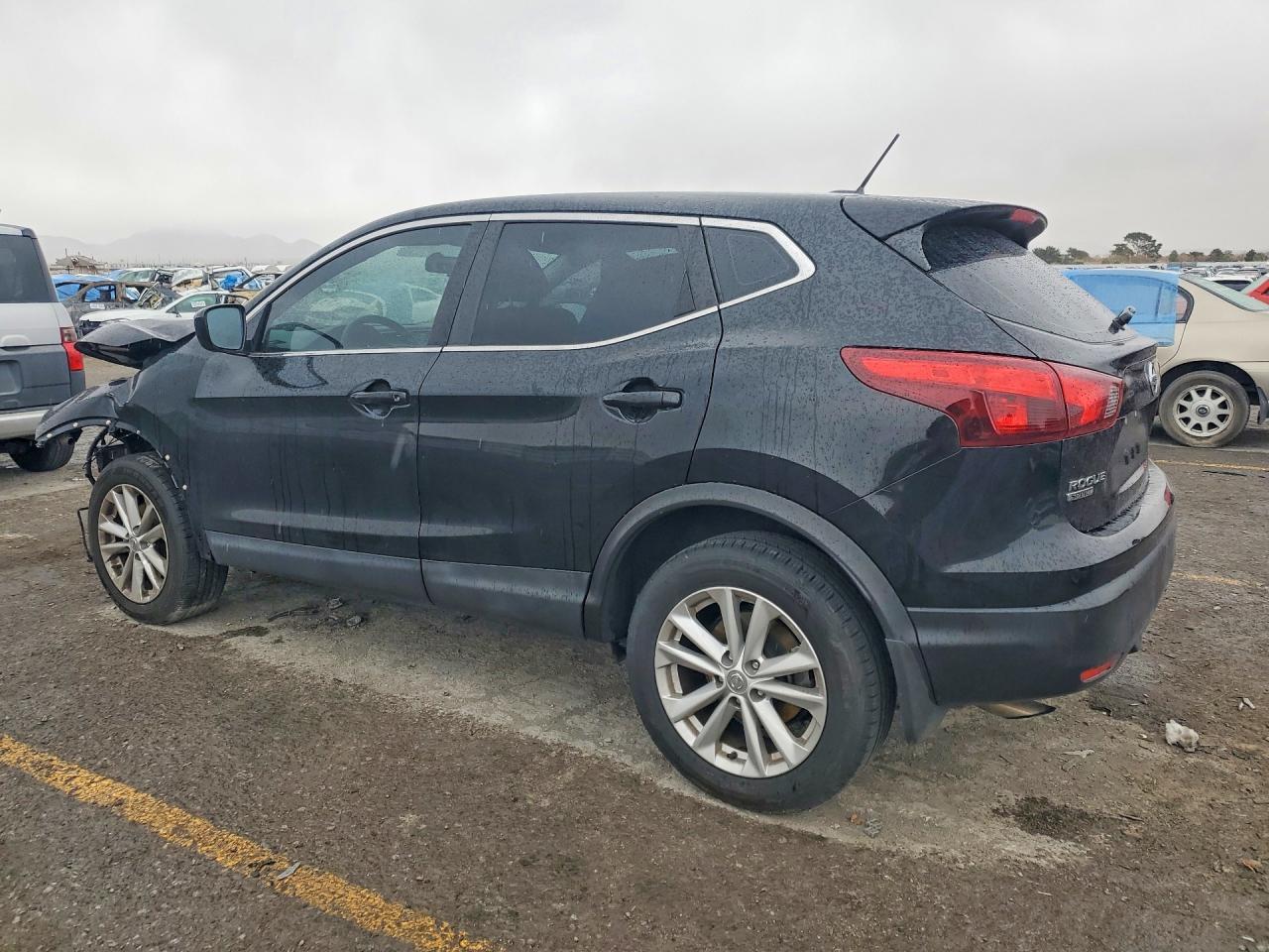 2018 Nissan Rogue Sport S - Image 2