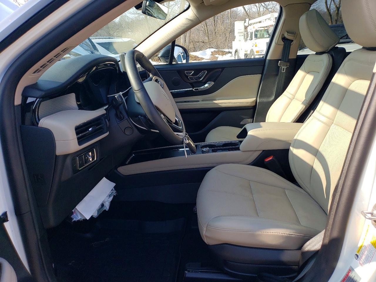 2025 Lincoln Corsair Premiere - Image 7
