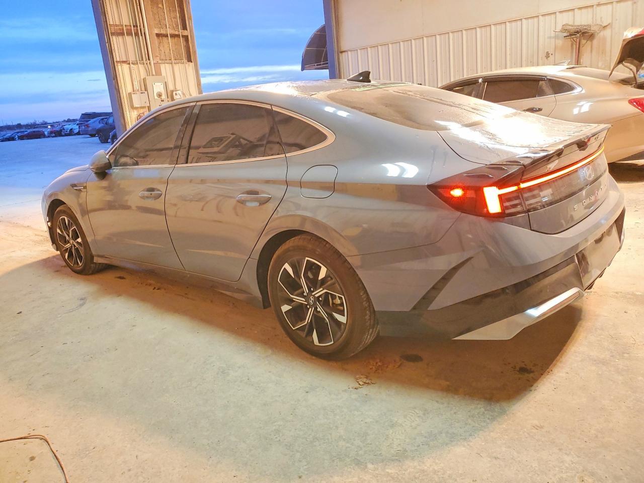 2025 Hyundai Sonata Sel - Фото 2