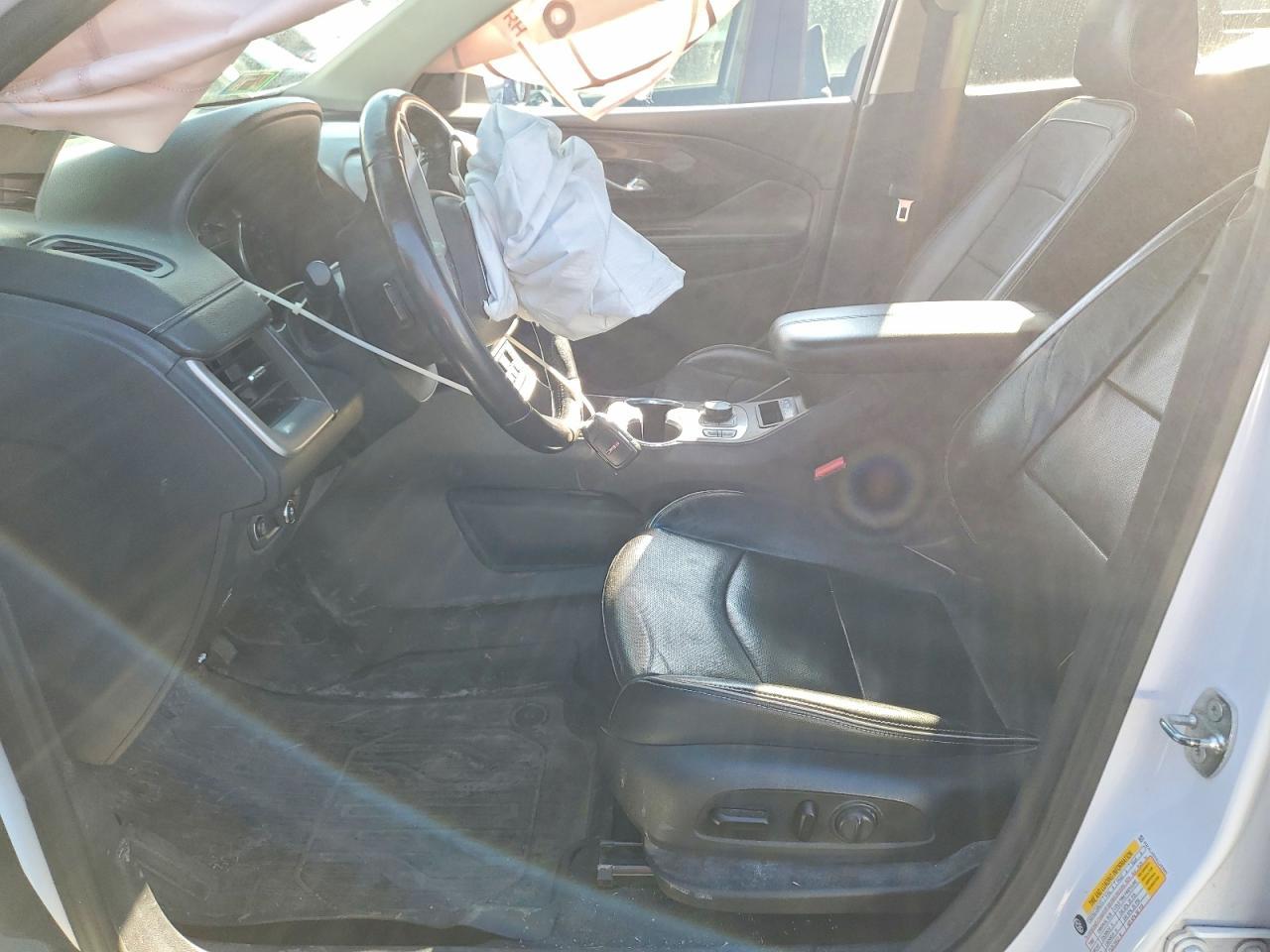 2020 GMC Terrain Denali - Image 7