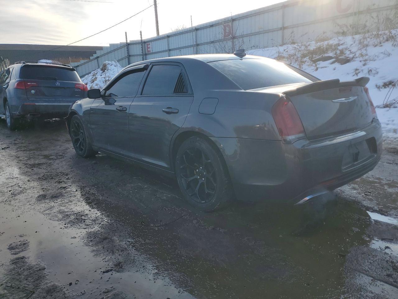 2016 Chrysler 300 S - Image 2