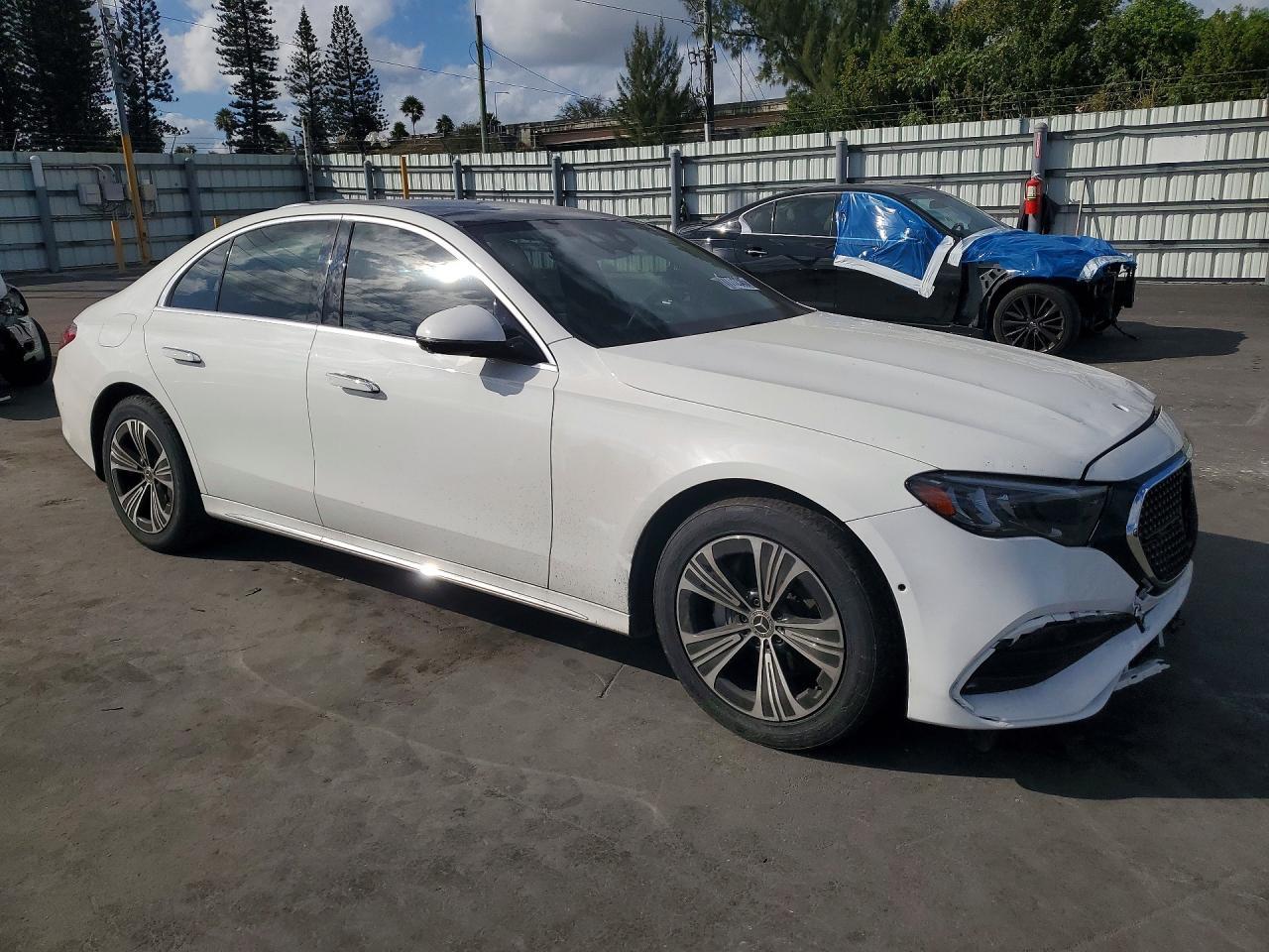 2024 Mercedes-Benz E 350 4Matic - Image 4