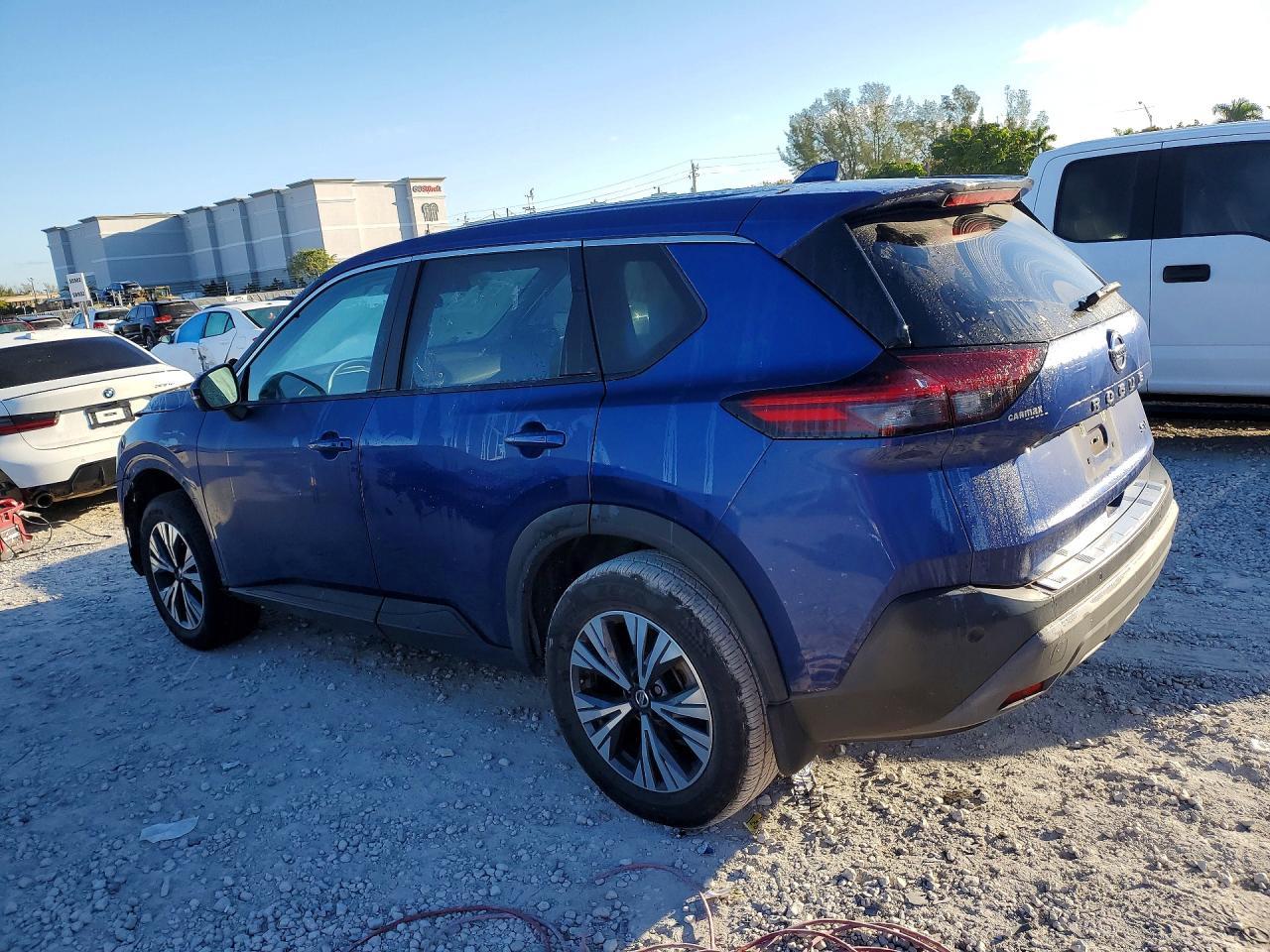 2021 Nissan Rogue Sv - Фото 2