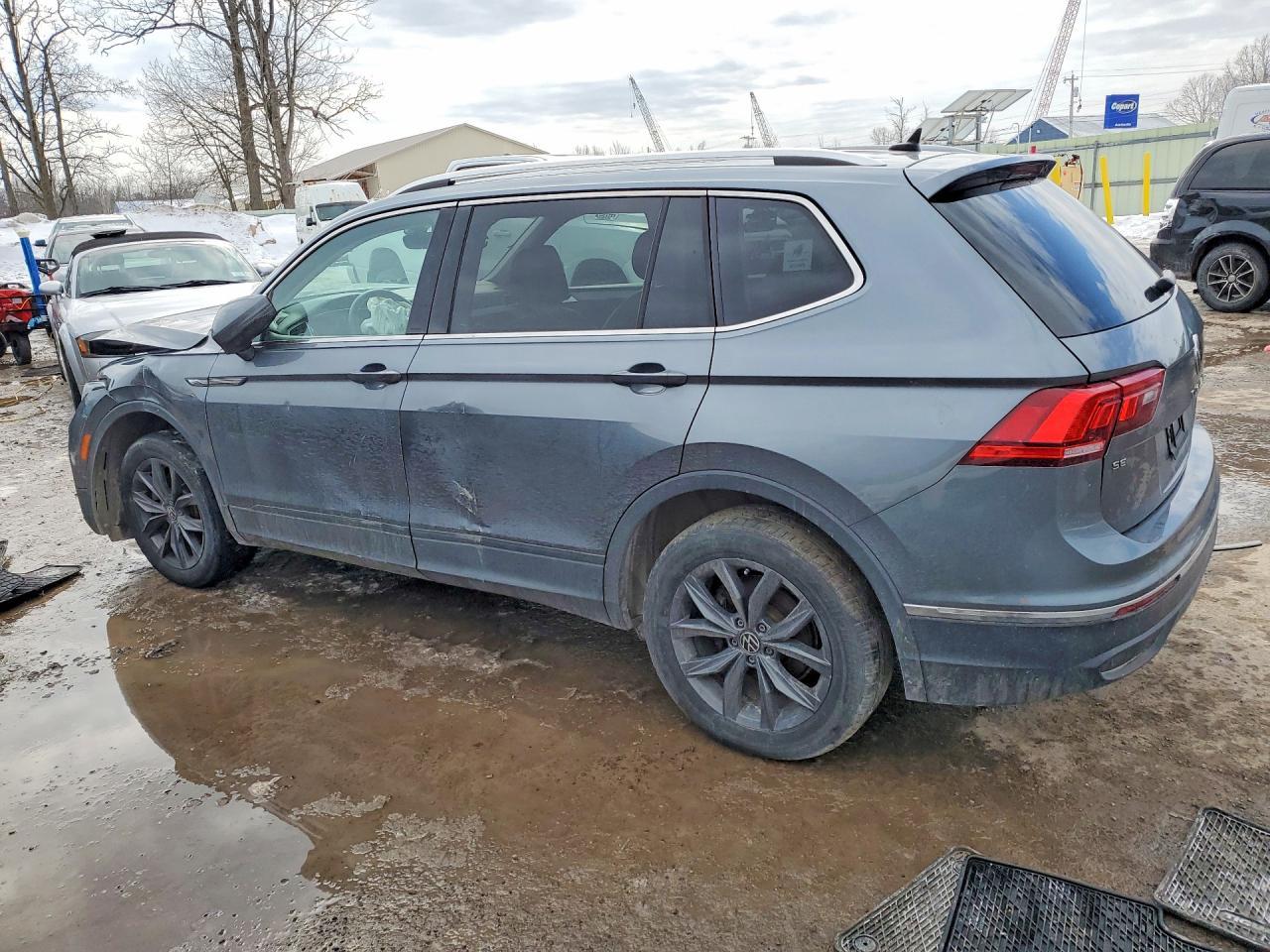 2022 Volkswagen Tiguan - Фото 2