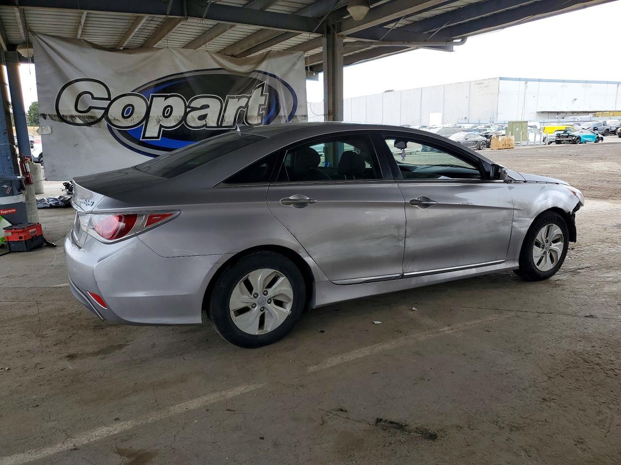 2013 Hyundai Sonata Hybrid - Фото 3