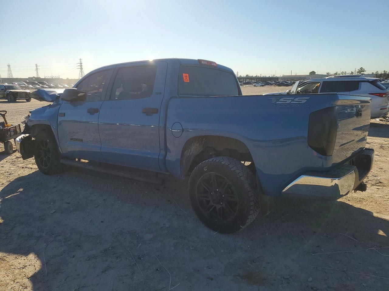 2019 Toyota Tundra - Фото 2