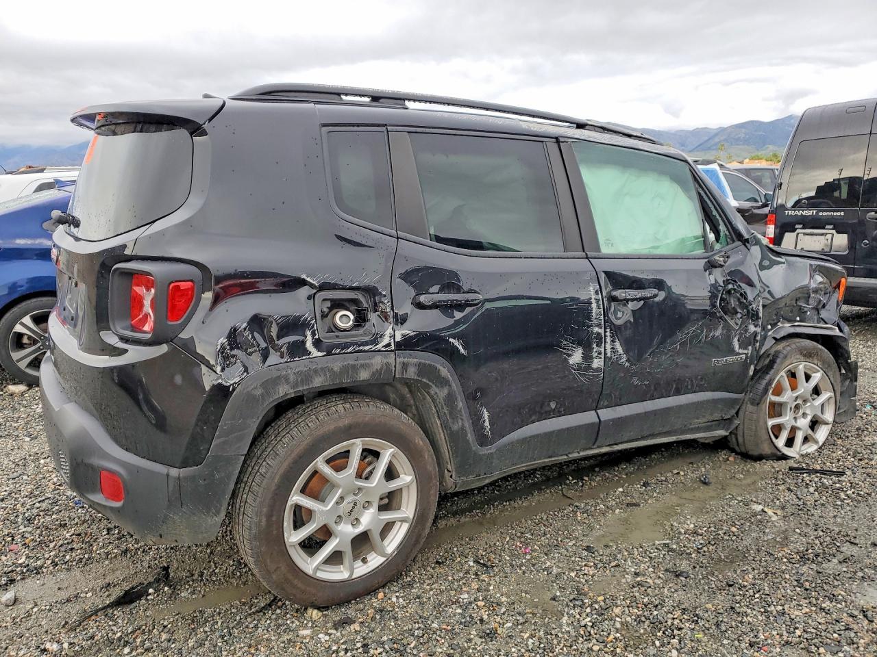 2023 Jeep Renegade Latitude - Фото 3