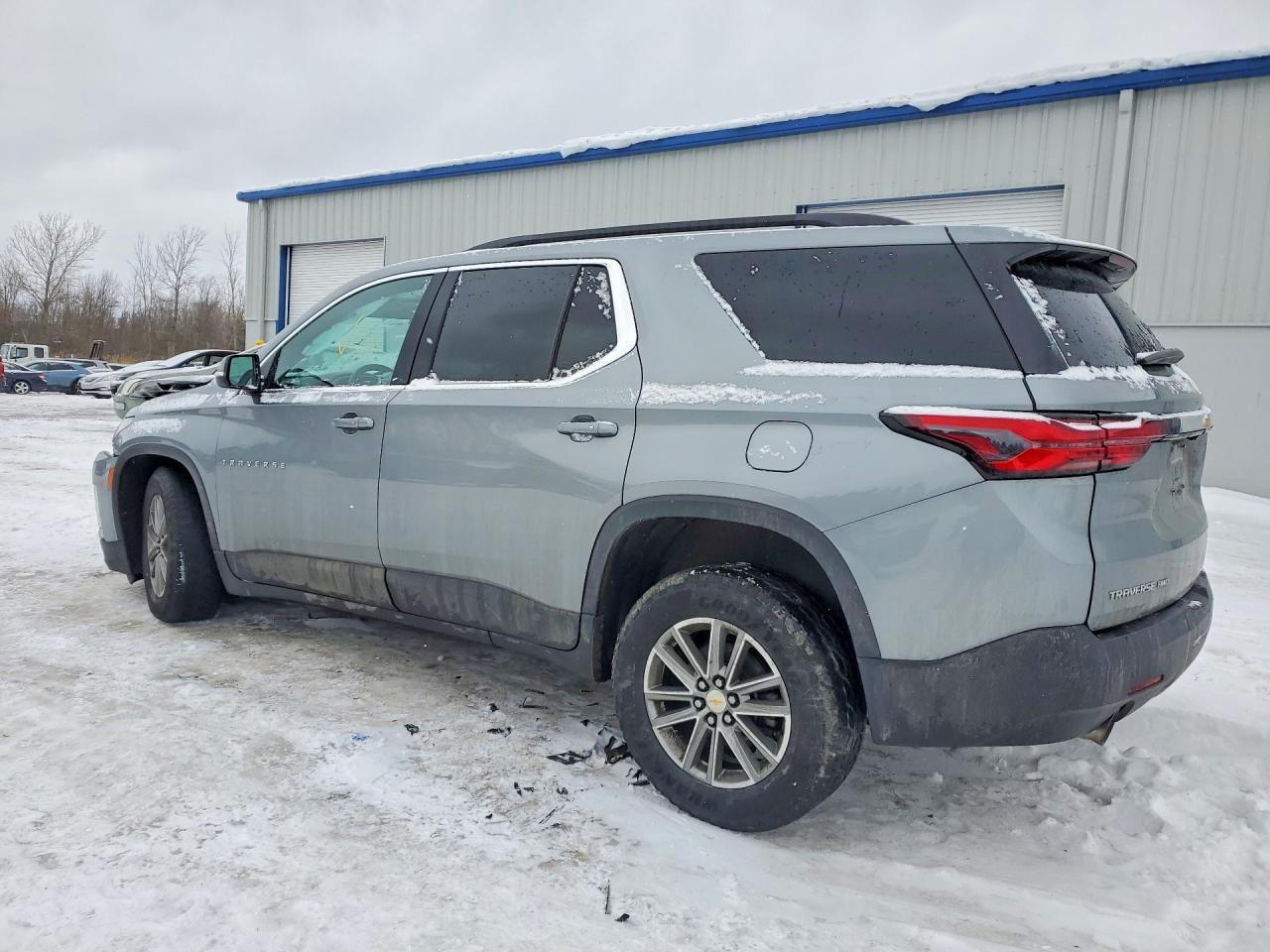 2023 Chevrolet Traverse Lt - Фото 2