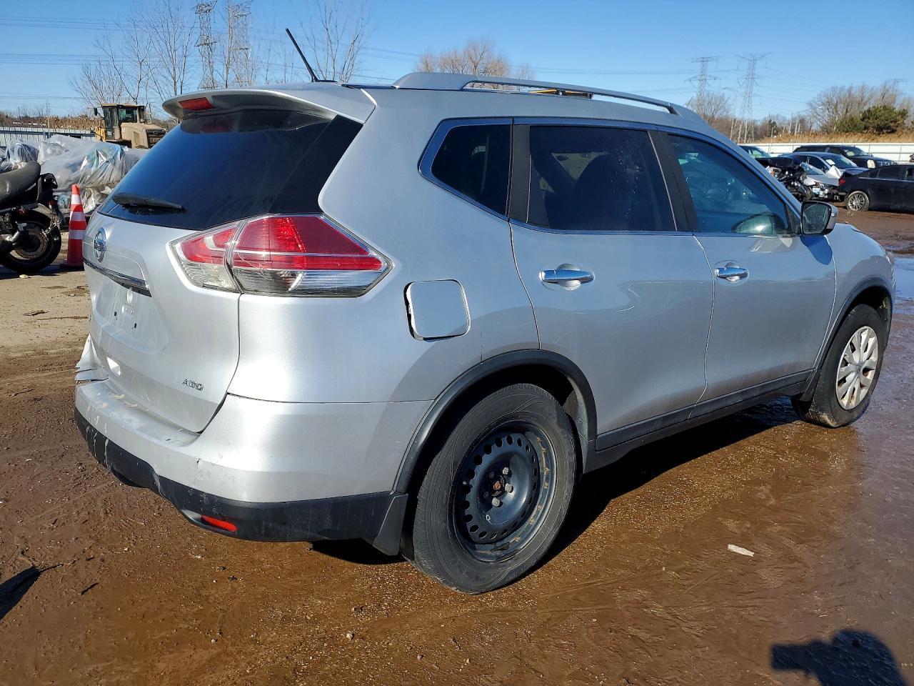 2016 Nissan Rogue S - Image 3
