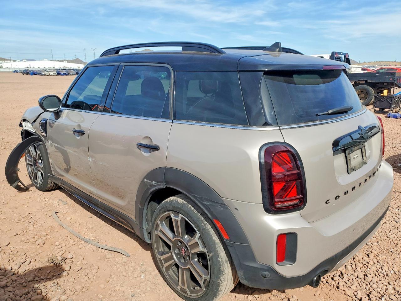 2024 Mini Cooper S Countryman - Image 2