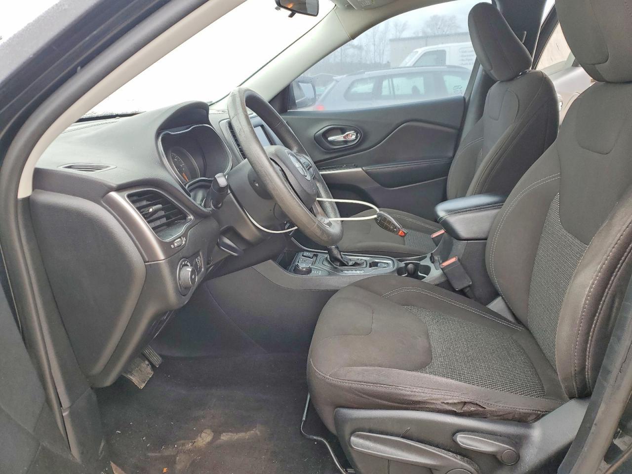2019 Jeep Cherokee Latitude - Фото 7