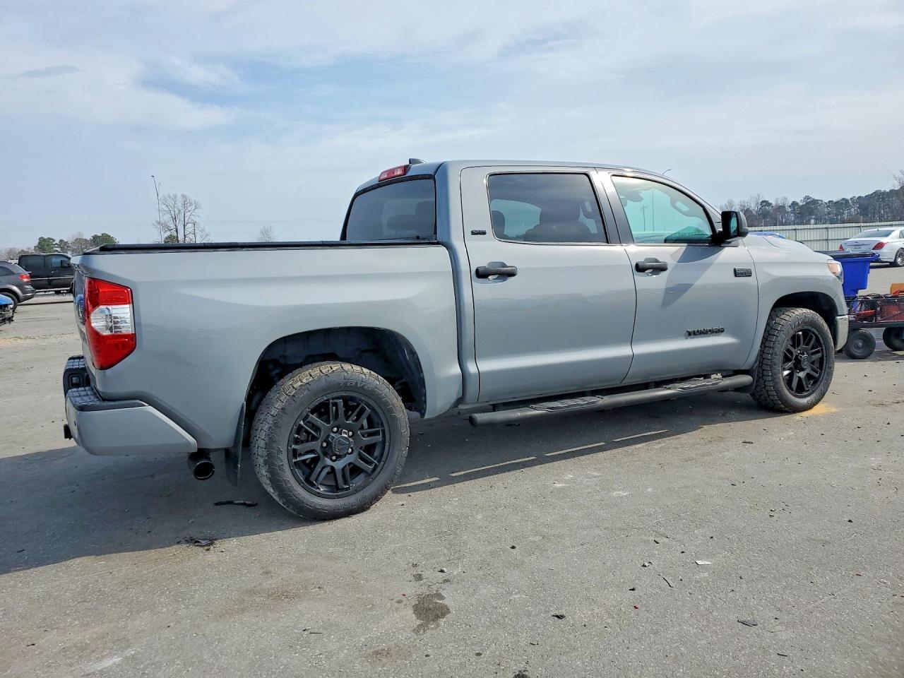 2021 Toyota Tundra Sr5 - Фото 3