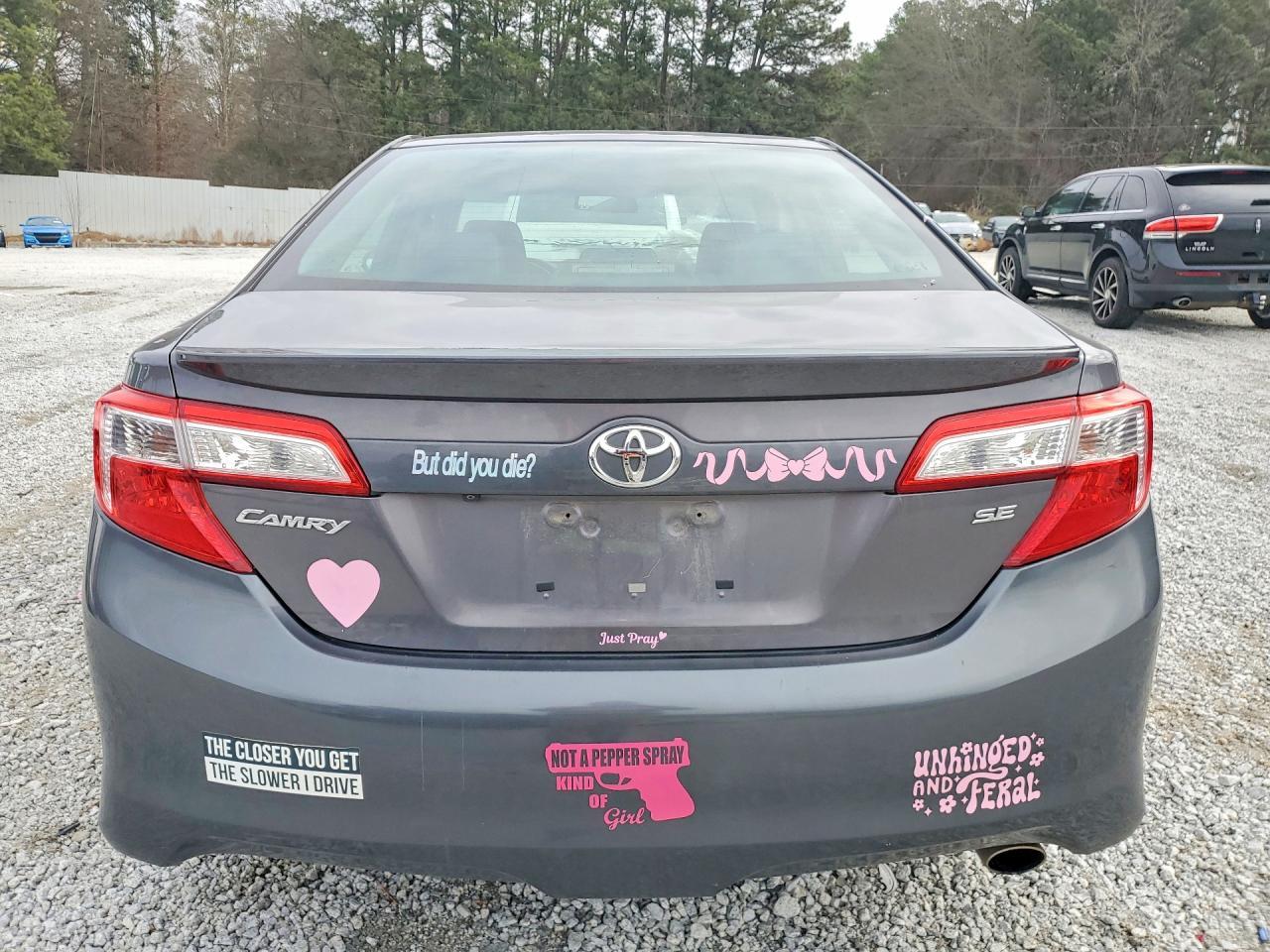 2014 Toyota Camry Se - Image 6