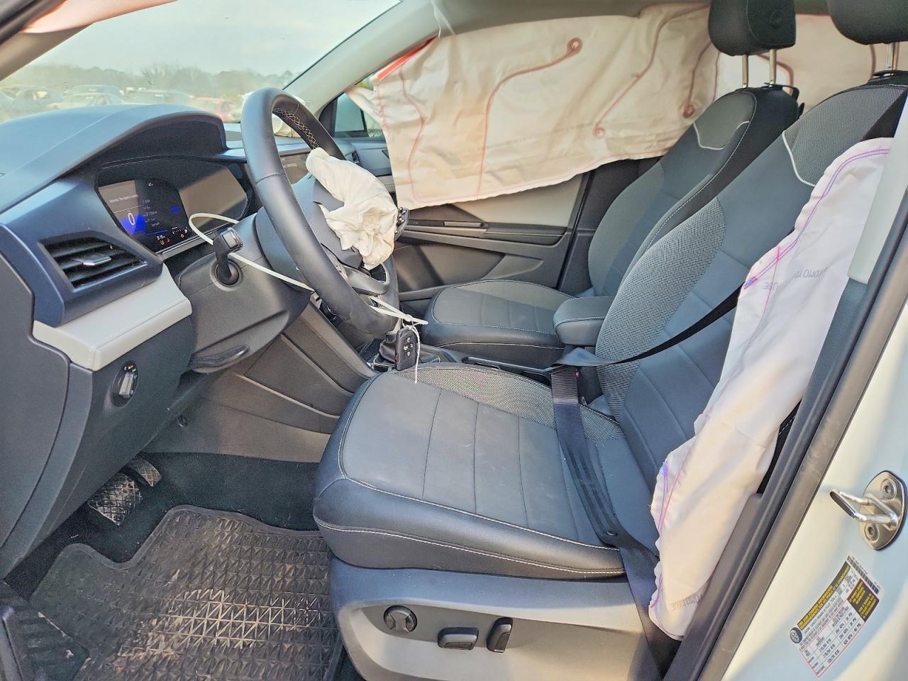 2024 Volkswagen Taos Se - Image 7