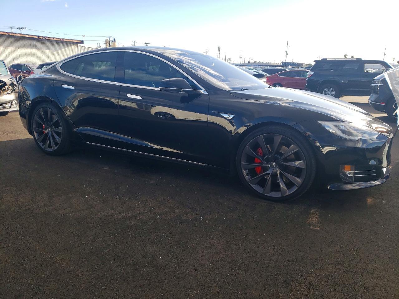 2016 Tesla Model S - Фото 4
