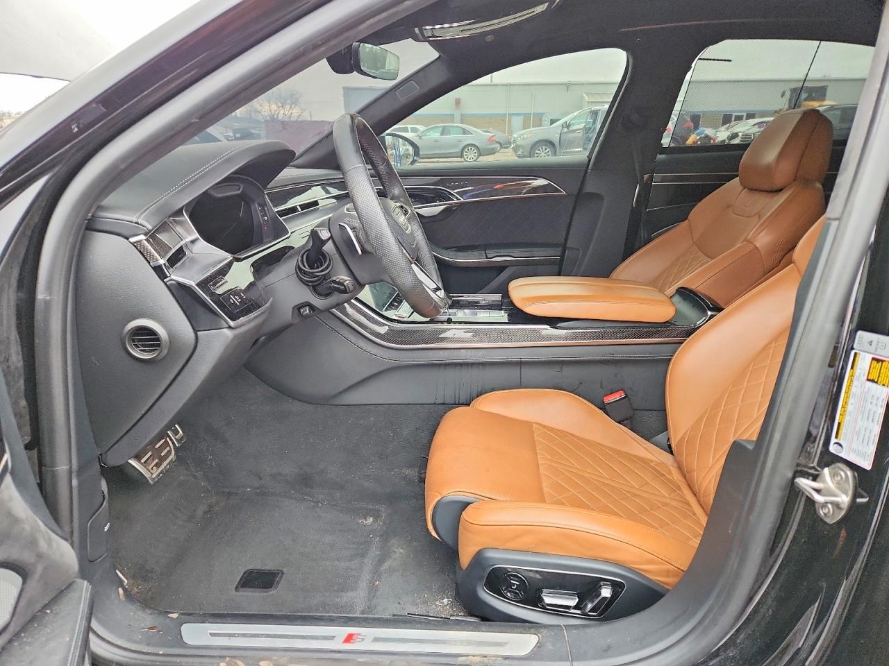 2023 Audi S8 - Фото 7