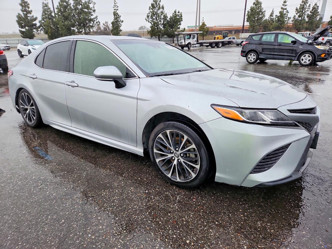 2018 Toyota Camry L - Image 4