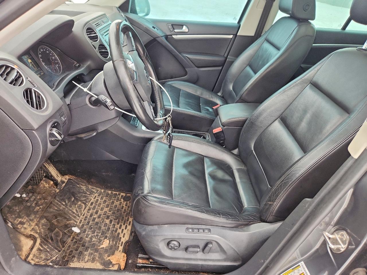2013 Volkswagen Tiguan S - Image 7