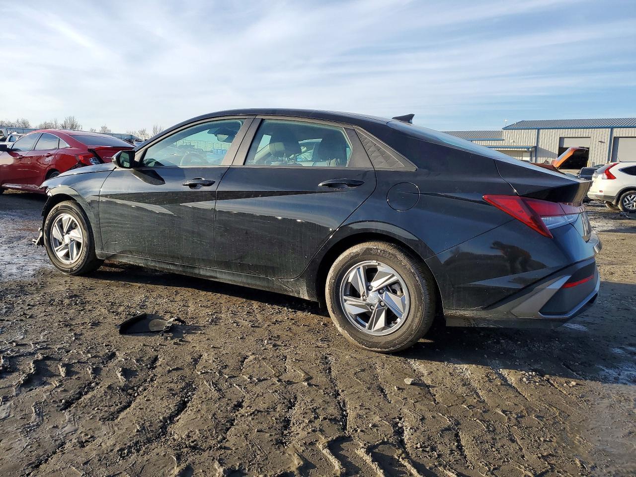 2024 Hyundai Elantra Se - Фото 2