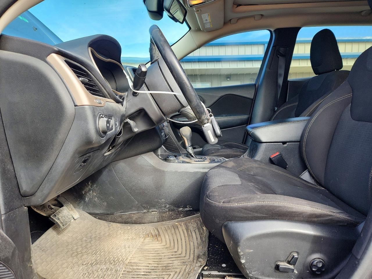 2015 Jeep Cherokee Latitude - Image 7