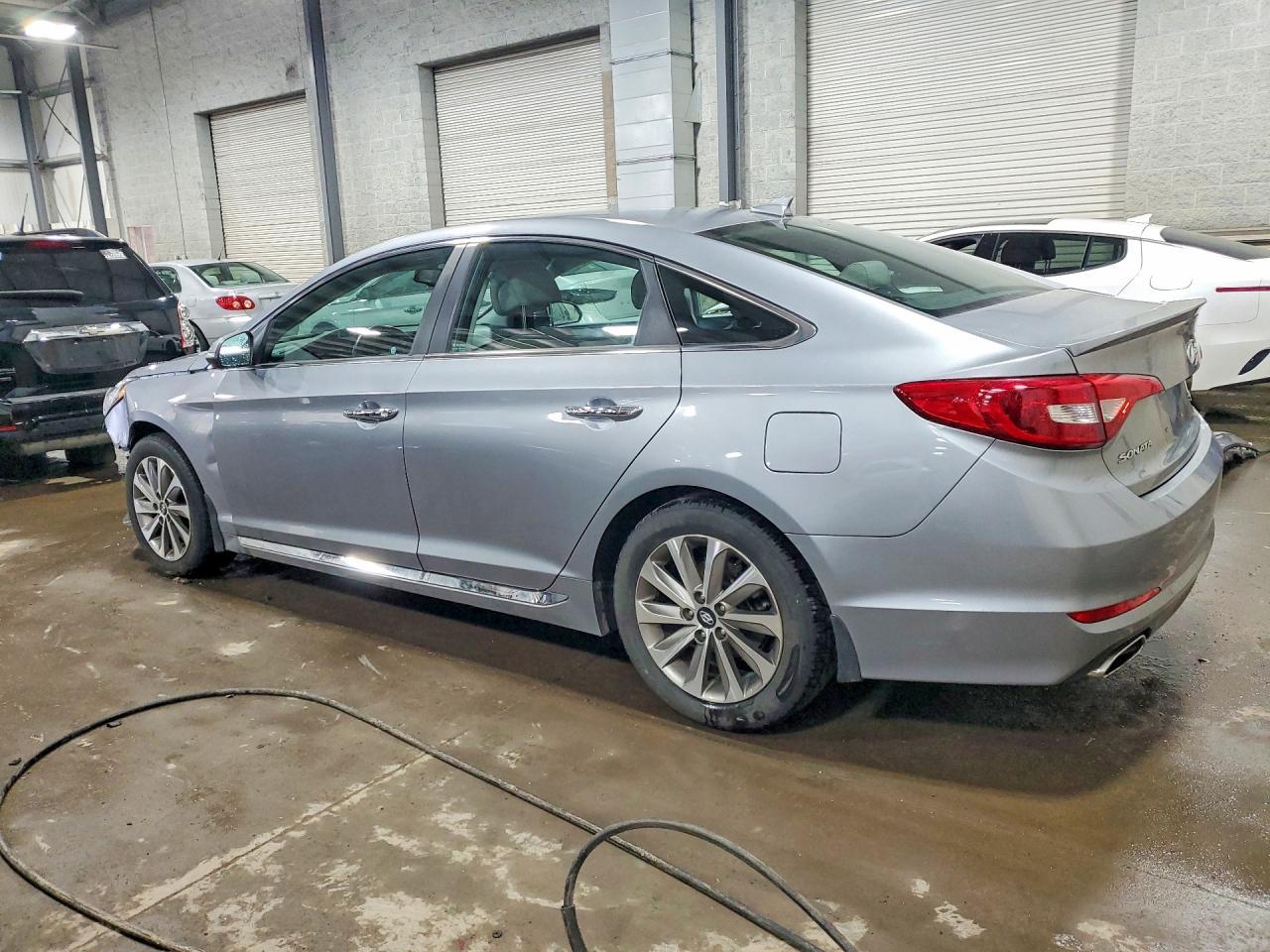 2016 Hyundai Sonata Sport - Image 2