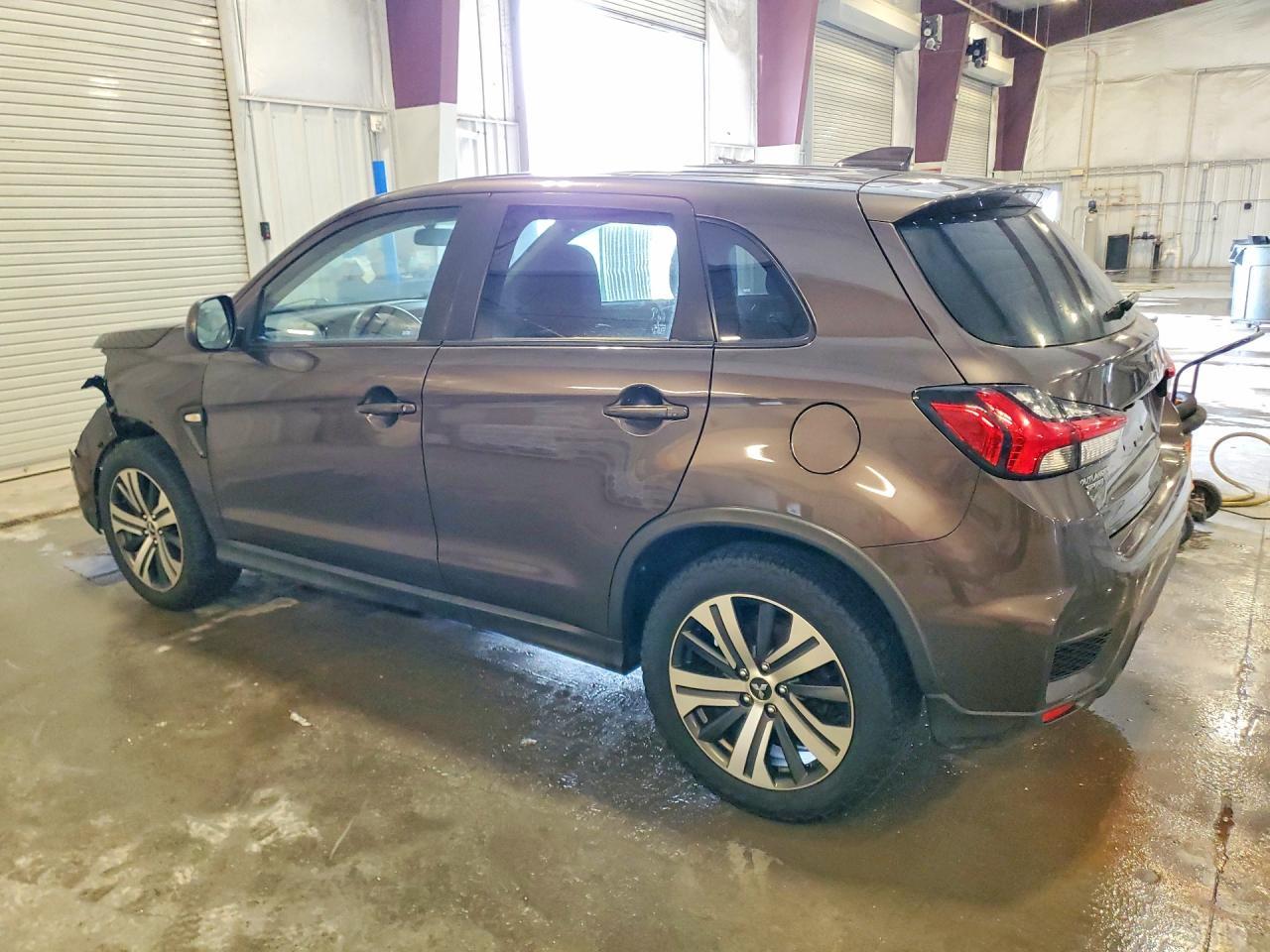 2020 Mitsubishi Outlander Sport Es - Фото 2