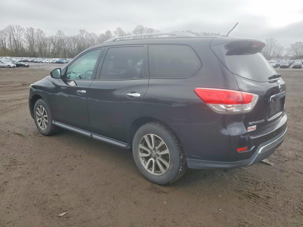 2013 Nissan Pathfinder S - Фото 2