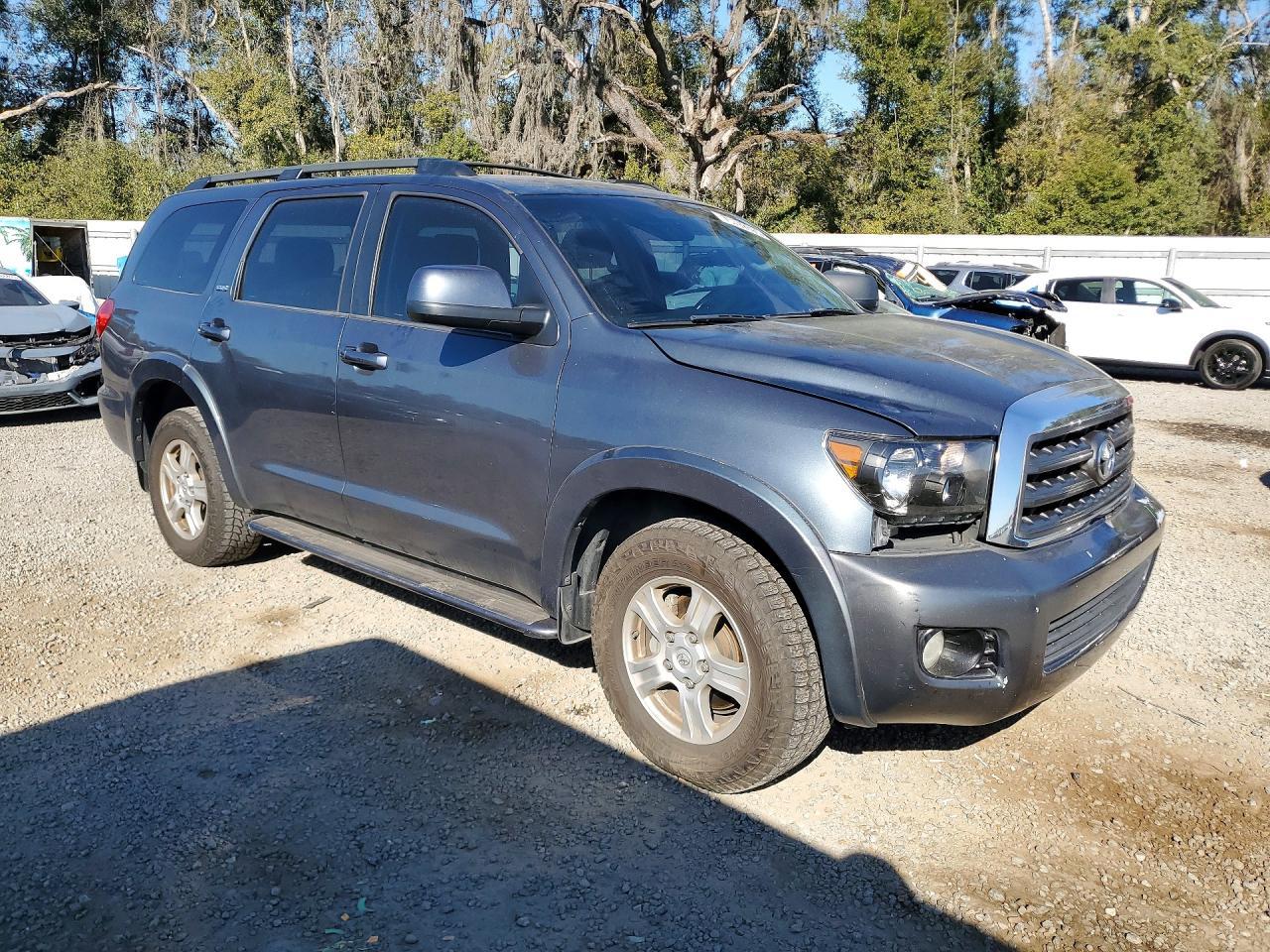 2008 Toyota Sequoia Sr5 - Image 4