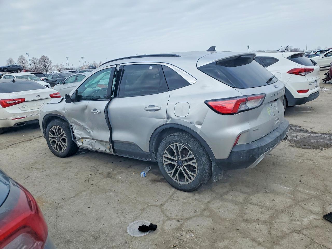 2020 Ford Escape Sel - Фото 2