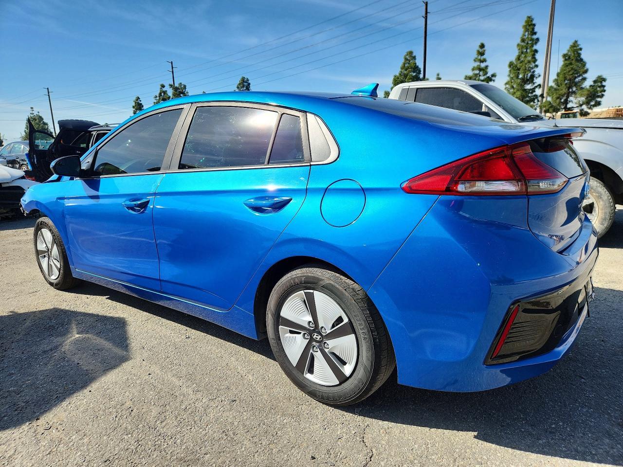 2018 Hyundai Ioniq Blue - Image 2