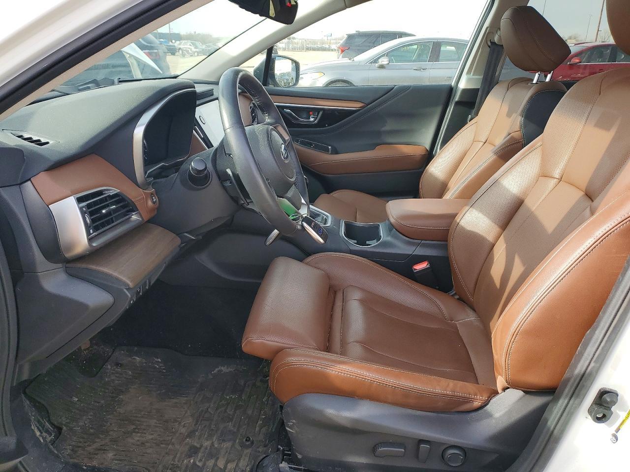 2022 Subaru Outback Touring - Image 7