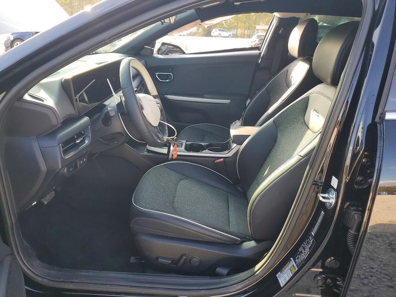 2025 Kia K4 Gt-Line - Image 7