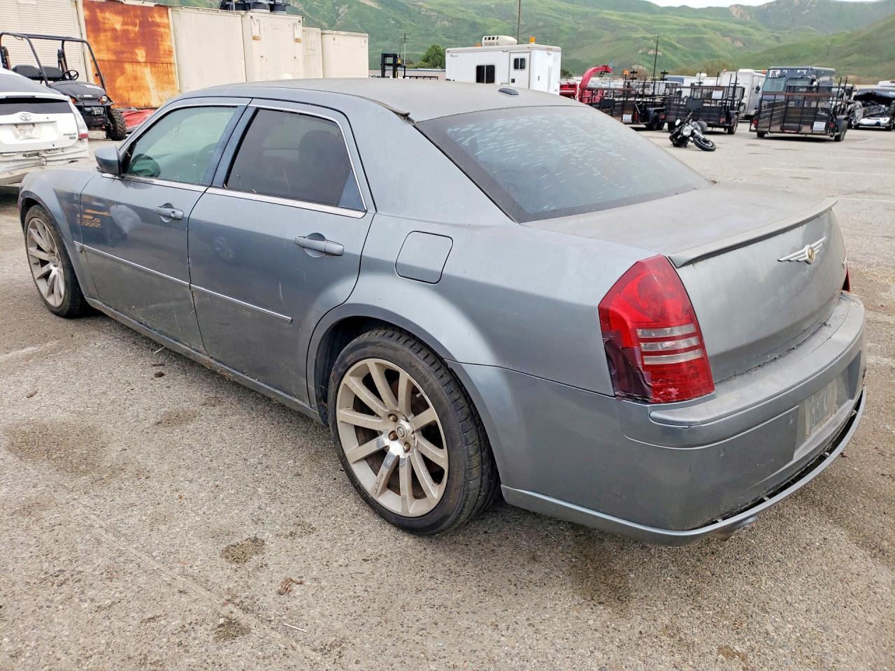 2006 Chrysler 300C Srt-8 - Image 2