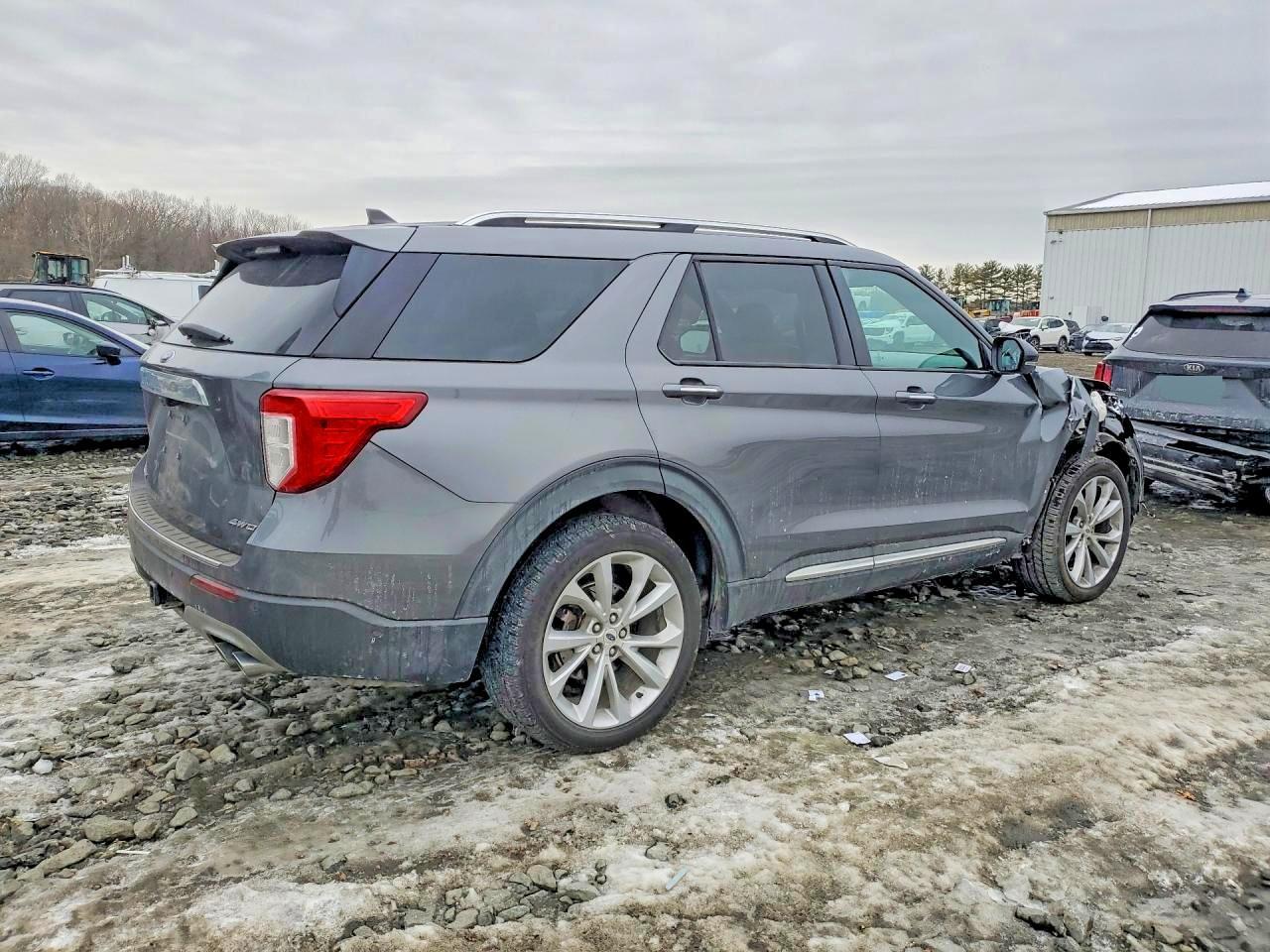 2021 Ford Explorer - Image 3