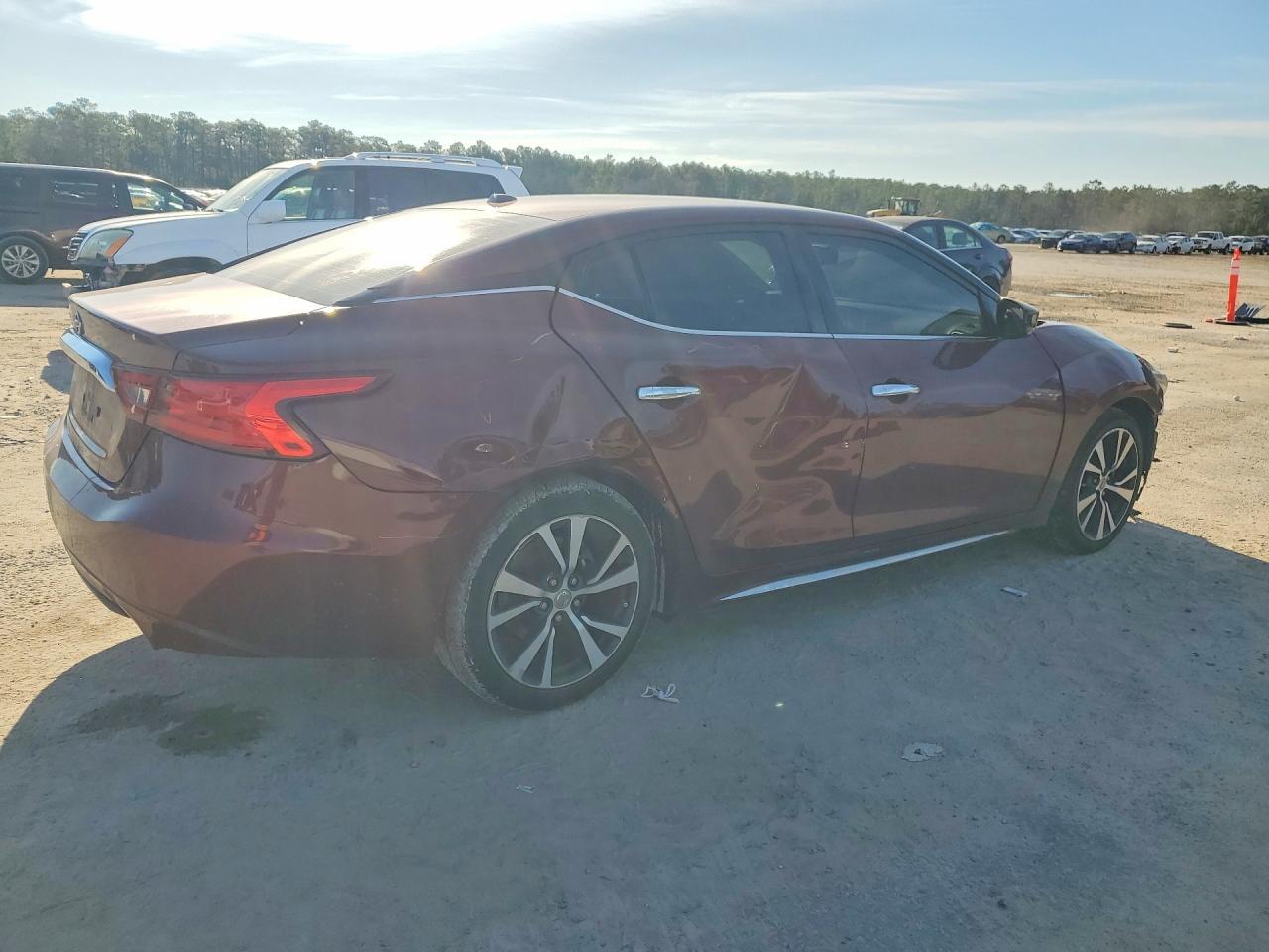 2017 Nissan Maxima 3.5S - Image 3