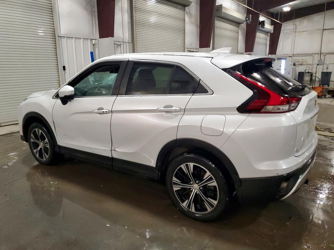 2022 Mitsubishi Eclipse Cross Se - Image 2
