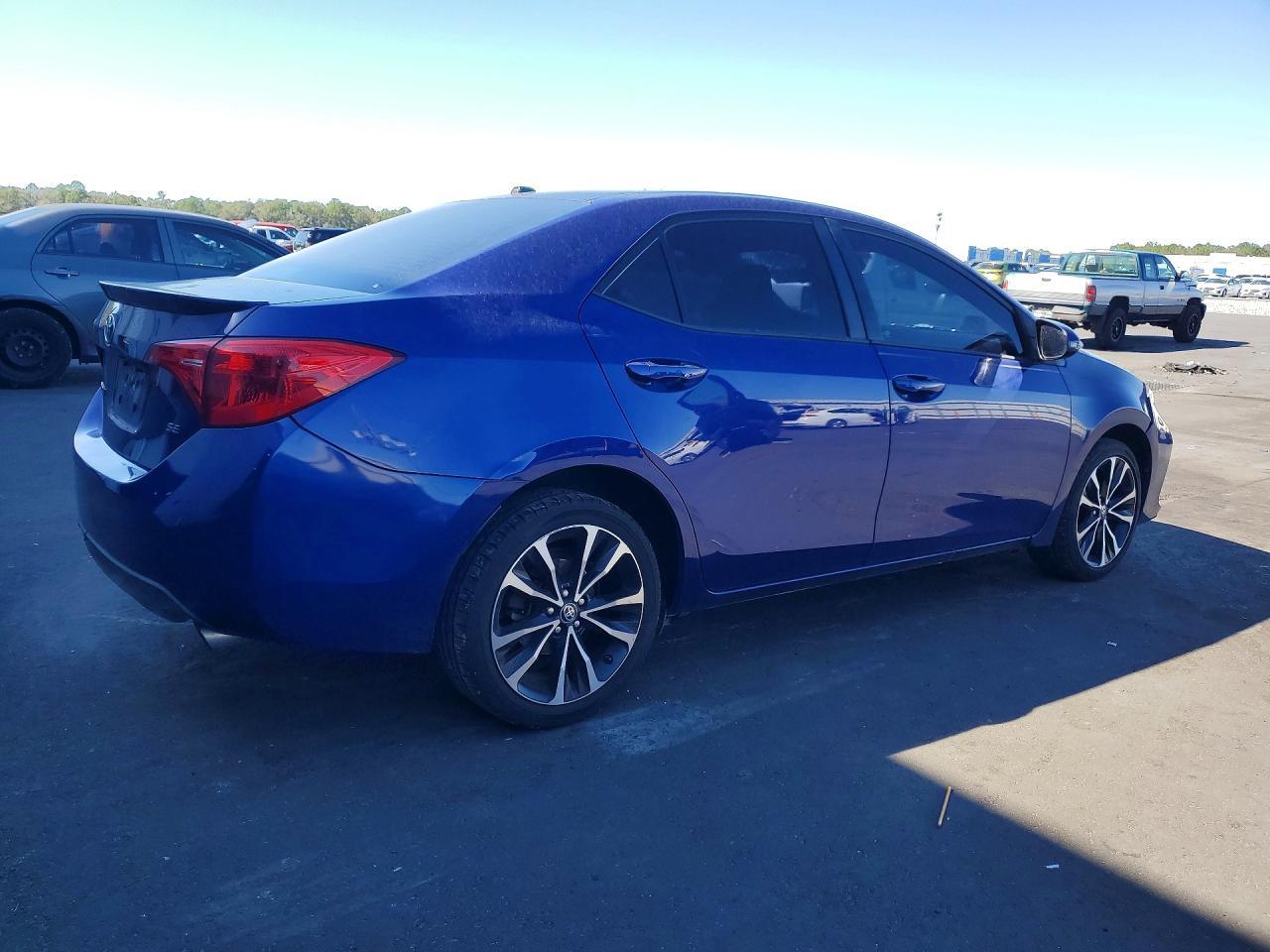 2017 Toyota Corolla Se - Фото 3