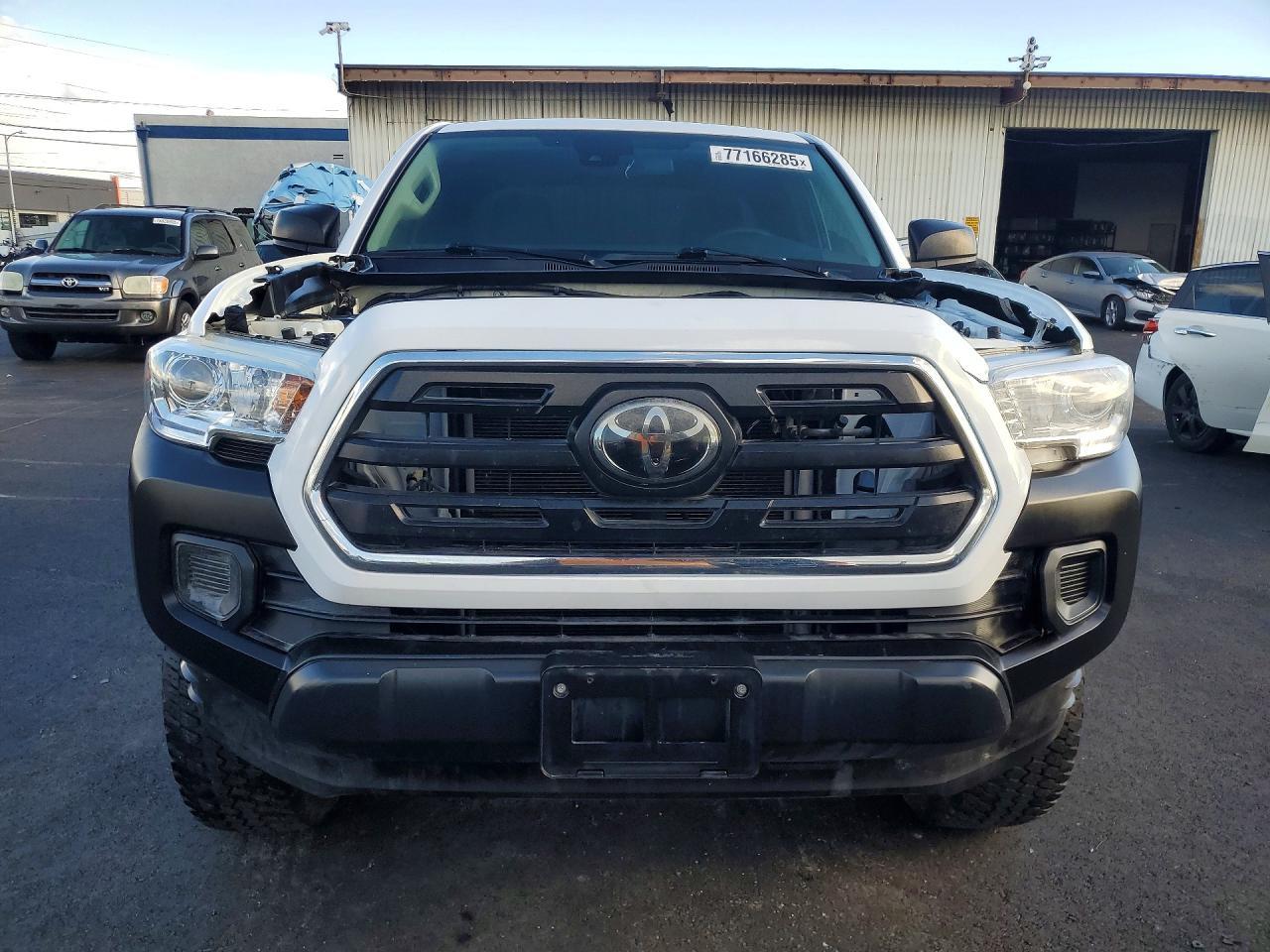2019 Toyota Tacoma Access Cab - Image 5