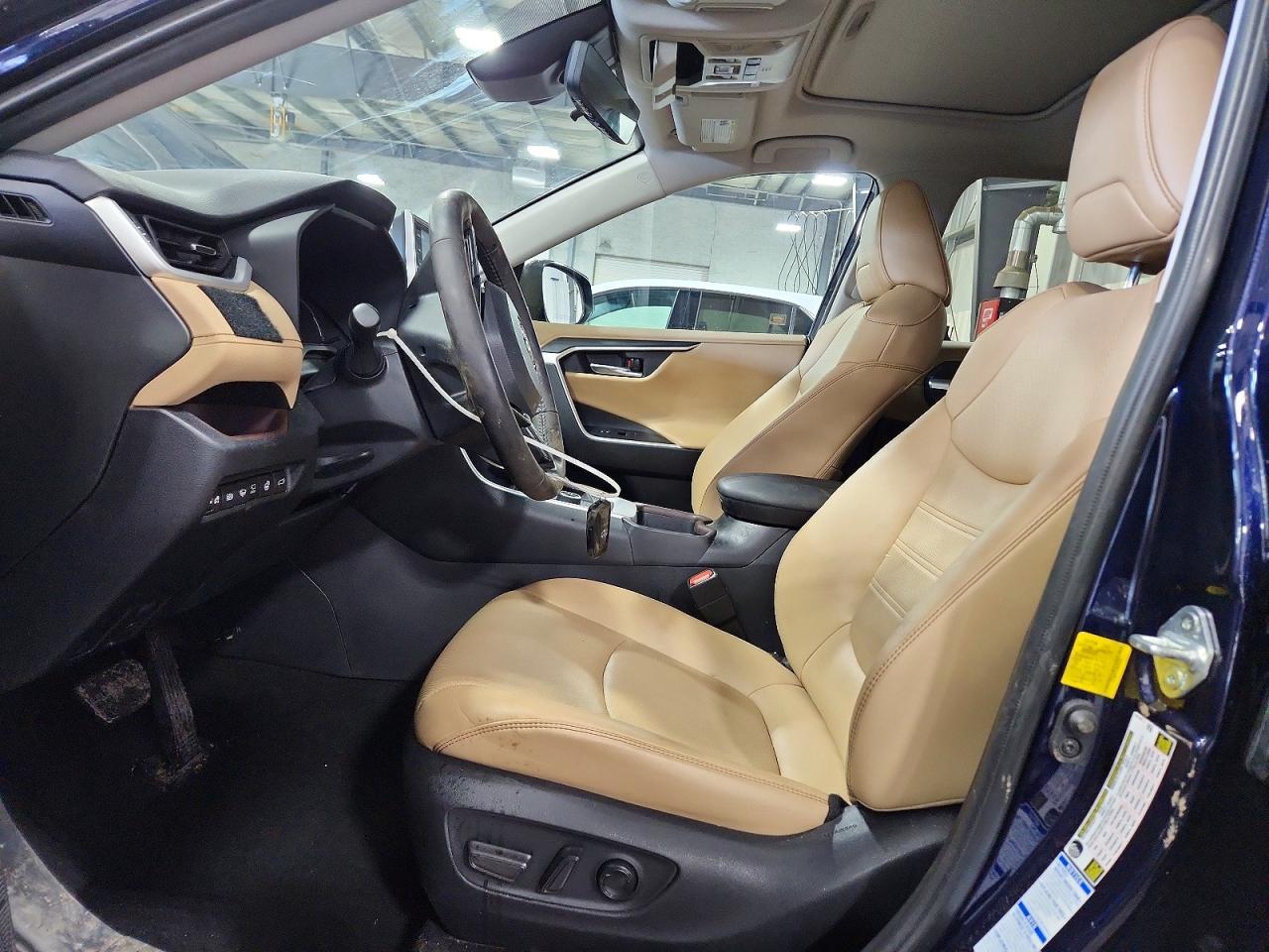 2021 Toyota Rav4 Hybrid Limited - Фото 7