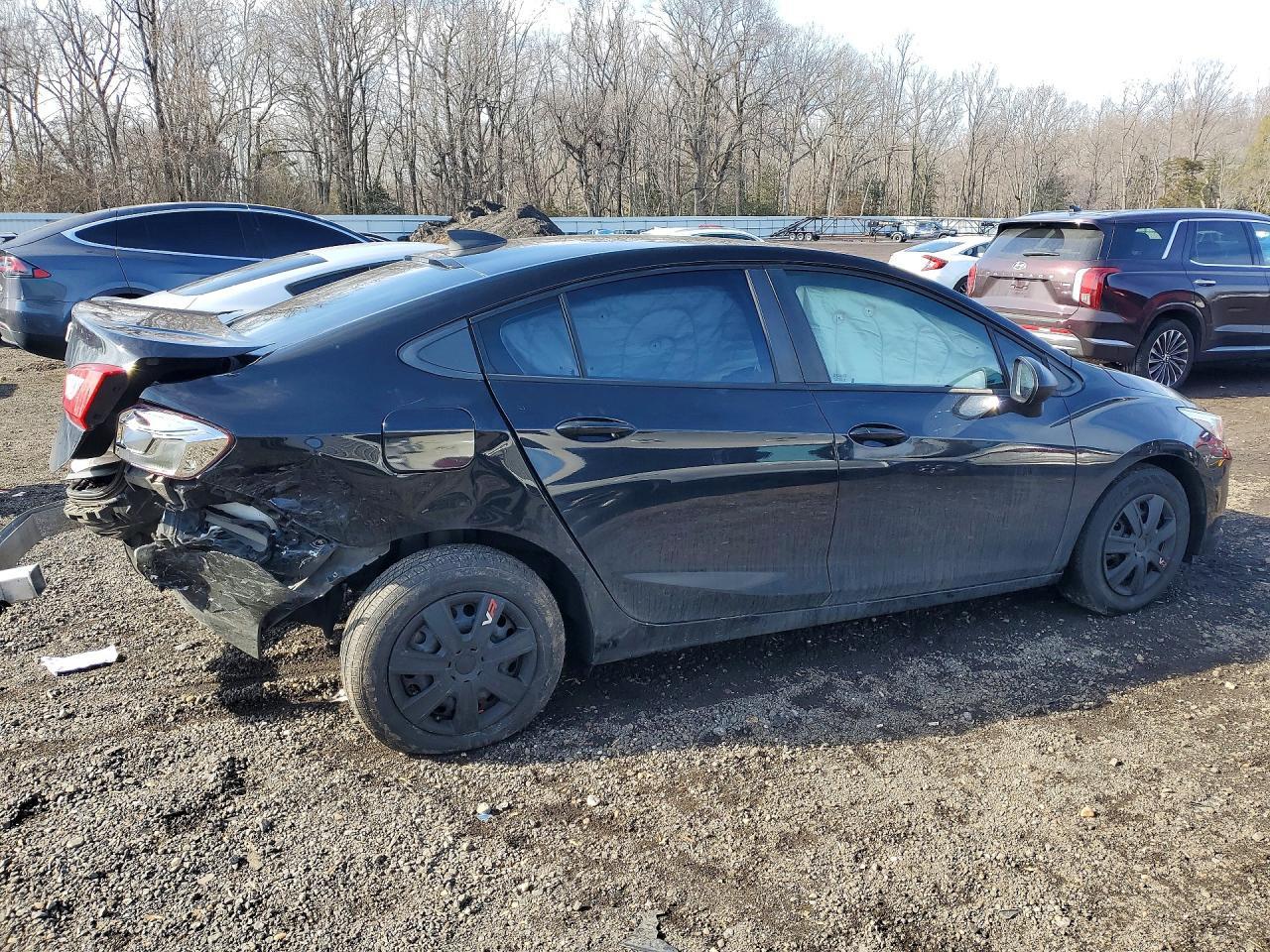 2019 Chevrolet Cruze Ls - Image 3