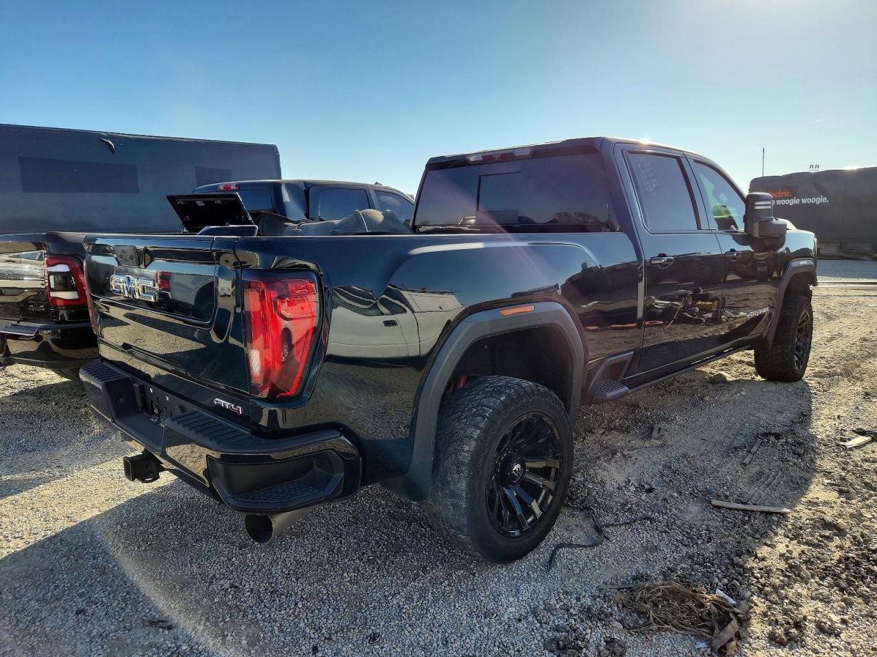 2020 GMC Sierra K3500 At4 - Фото 4